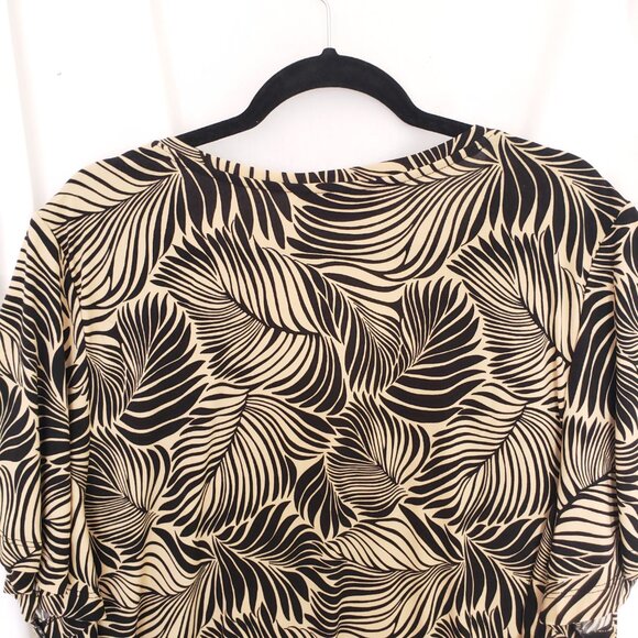 Lane Bryant Beige n Black Plant Pattern Stretchy V Neck Blouse Size 26/28 - Picture 11 of 12